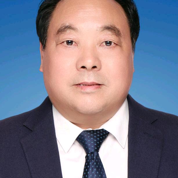 彭峰。行驶无愧天地