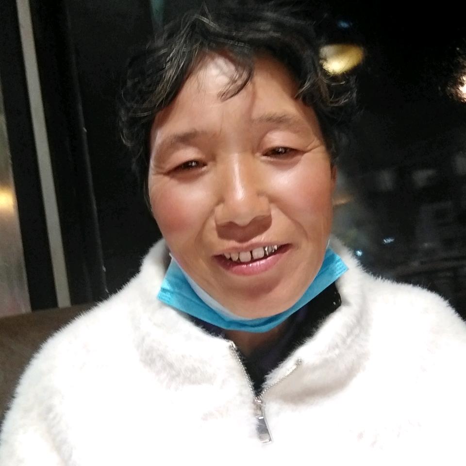 热爱生活的王女士