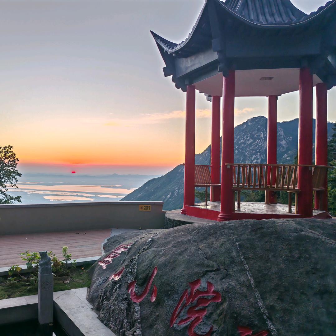 景际庐山小院（庐山山上小天池店）官方号