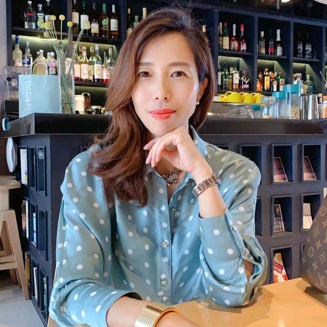 杭州市滨江区迦朵服装2店