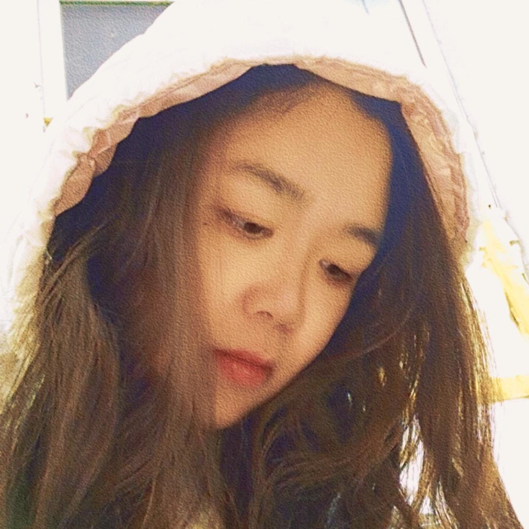 梧桐树下的某某