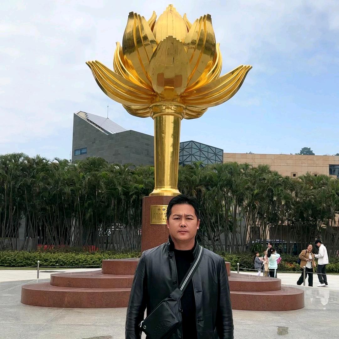 全世界最幸运的人