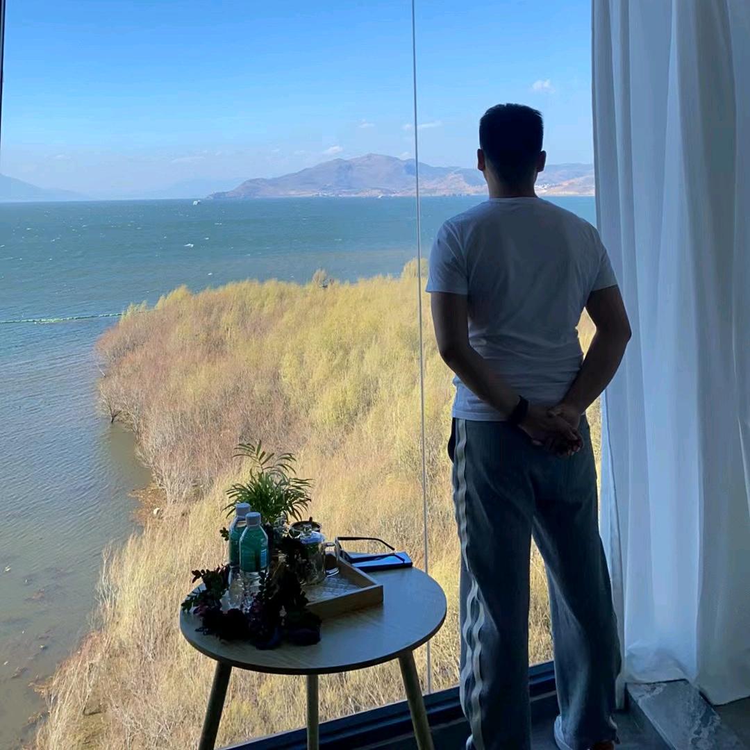 伤害女孩的事我做不到