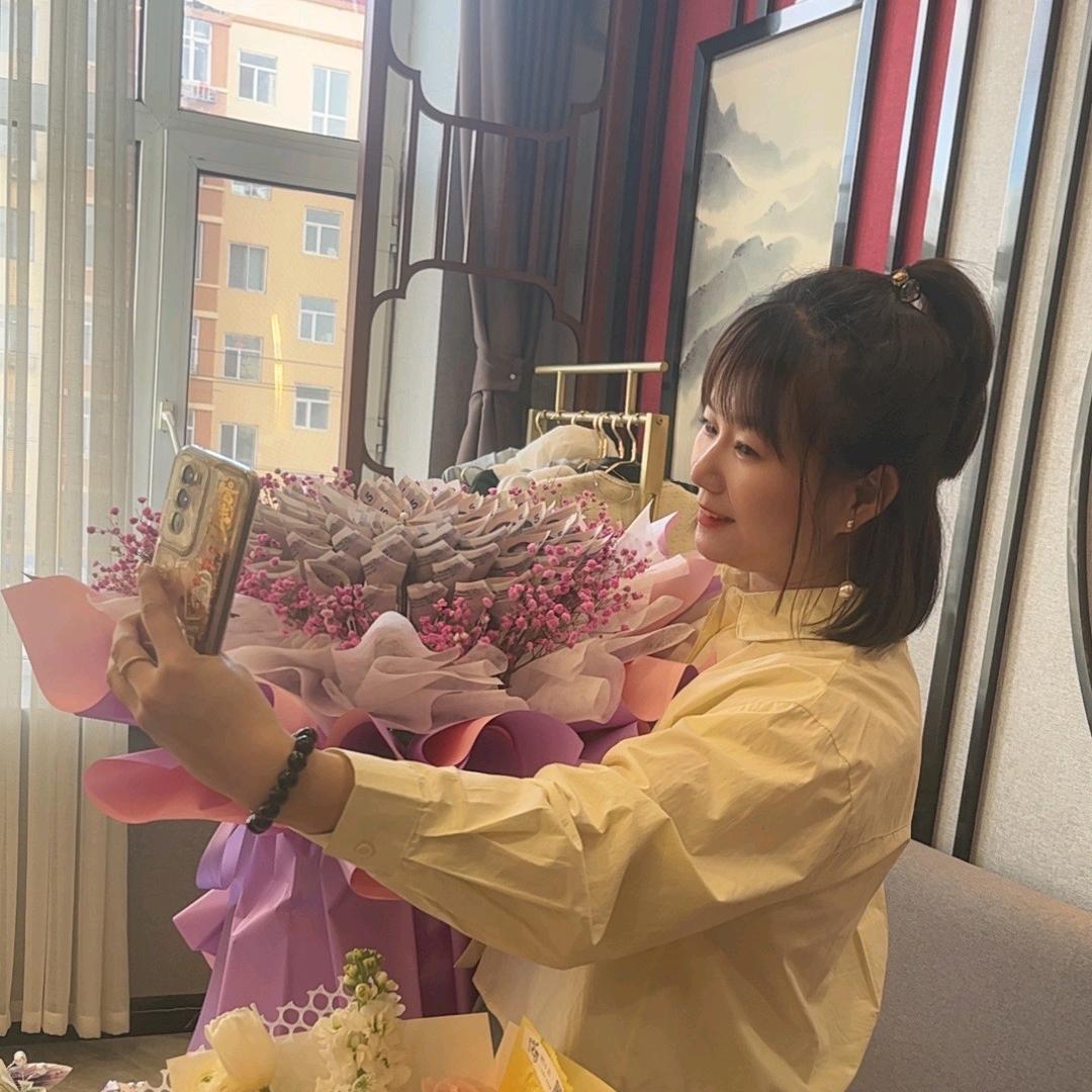 月菲凡²⁰¹⁶₁₁.₀₇灯火辉煌ktv