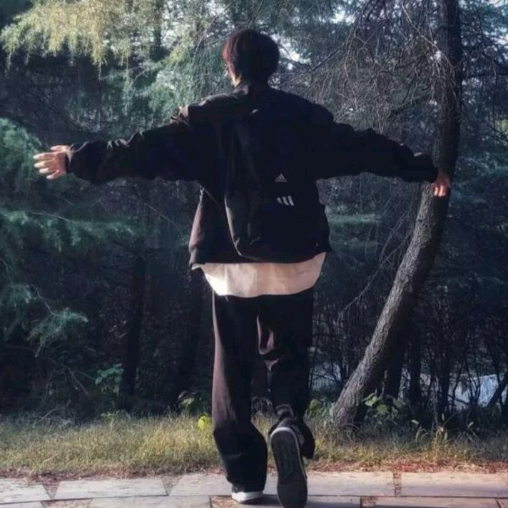 小林不吃糖.