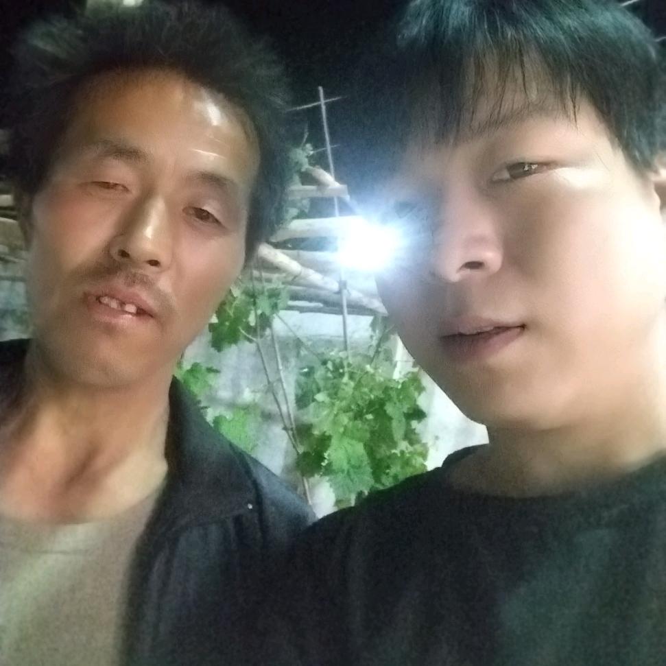 偷偷摸