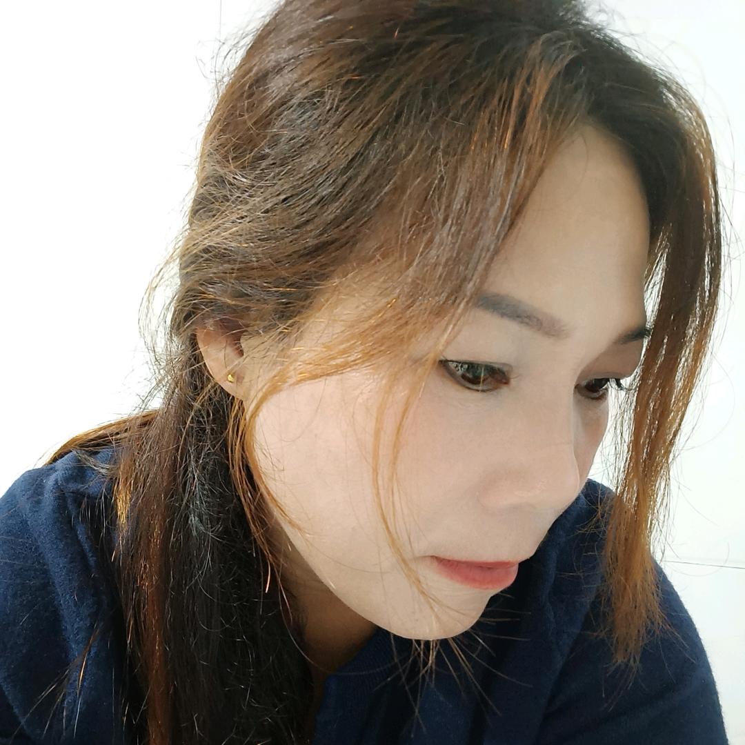 晓晓。