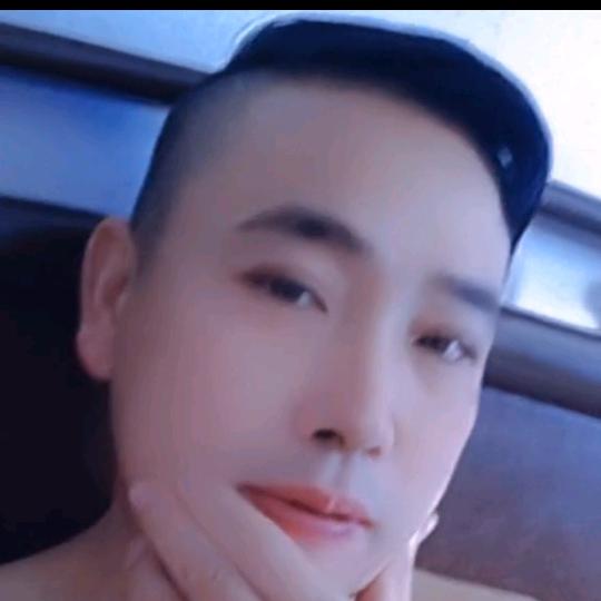 雨中哥。