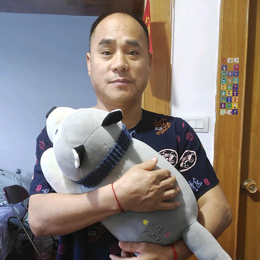 年青帅哥陈老四