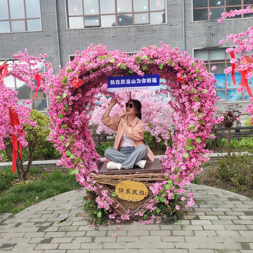 <秋天的花儿>
