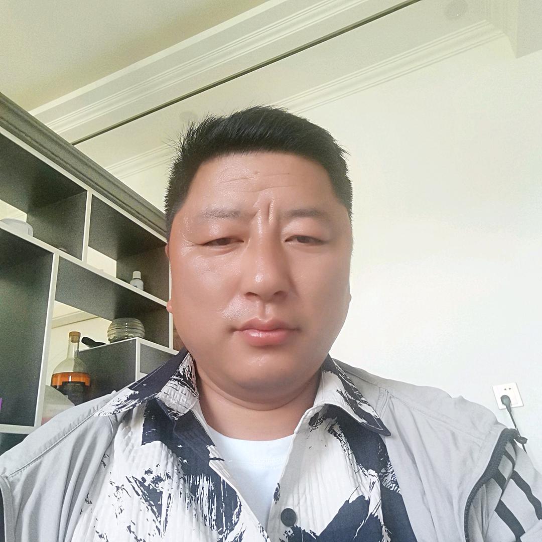 在宁强卖牛羊肉的回民小哥