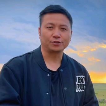 海哥量地球@抖音