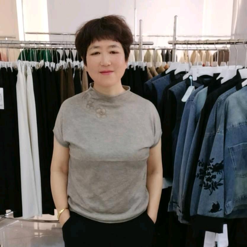 祁县衣柜服饰城