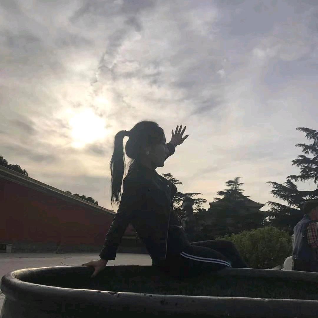丫 头😜