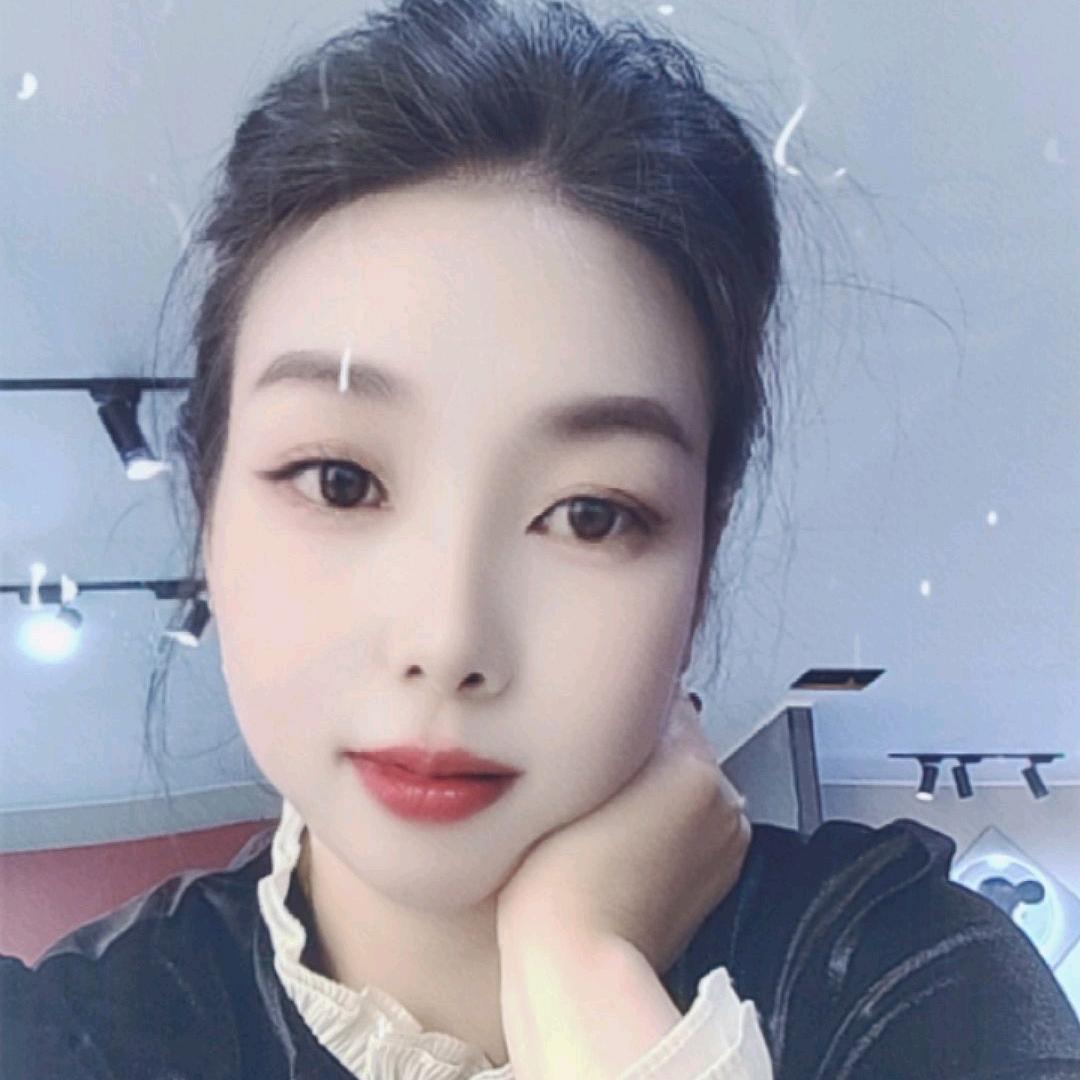 三角坝皇庭豪美卖家具的余姐！