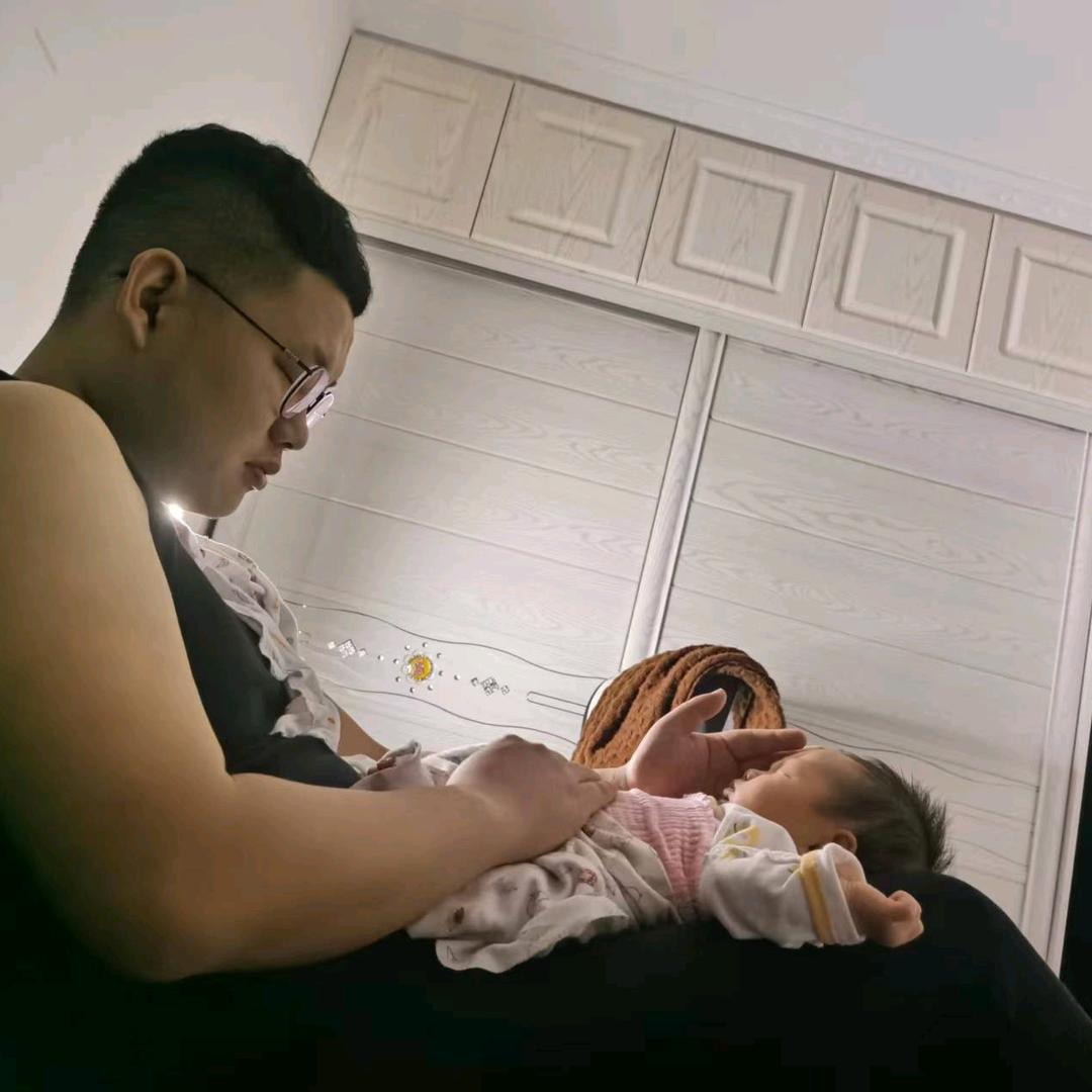 爱笑的小阳