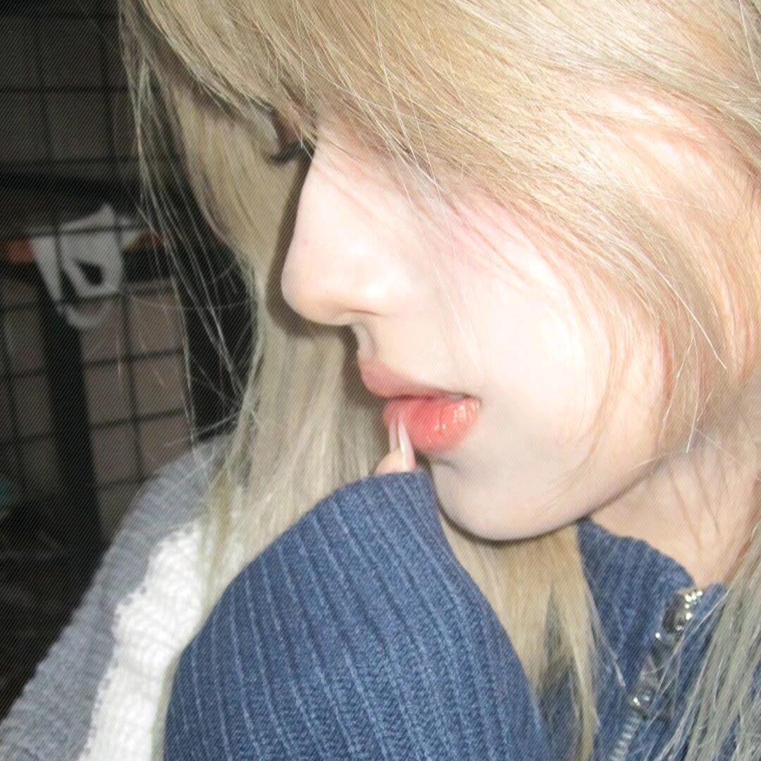 YUE(=￣ ρ￣=) ..zzZZ