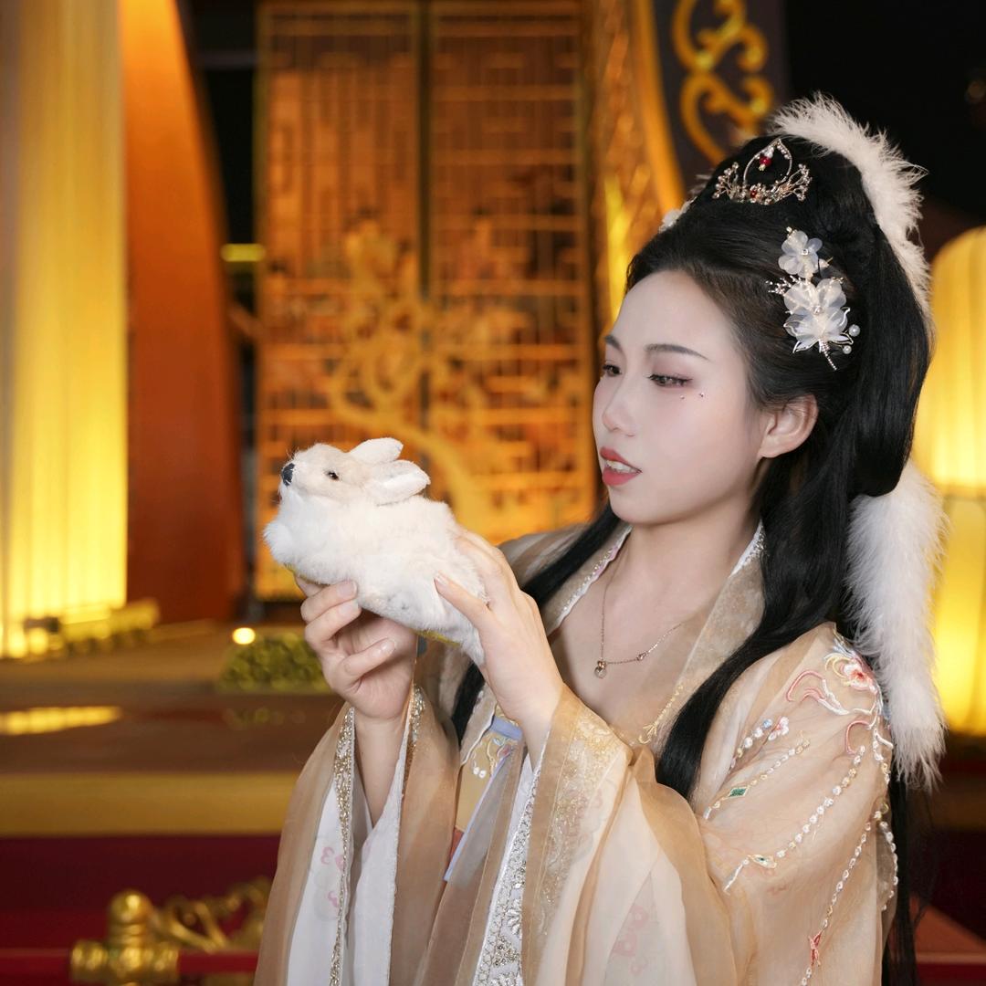 OPPO方芳专注数码十年