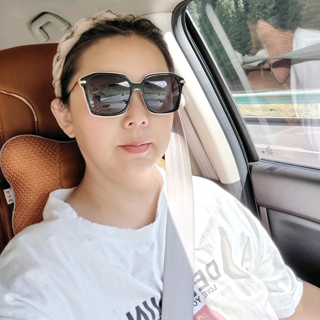 味当家东北菜铁锅炖昌吉市