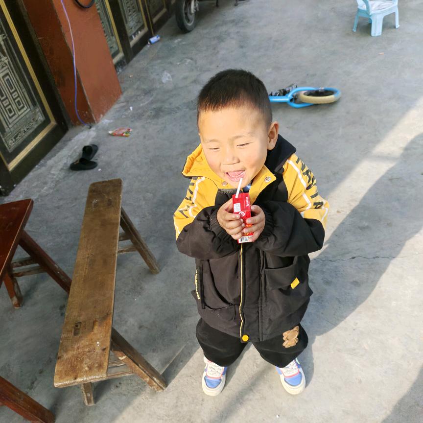 平凡的小邹