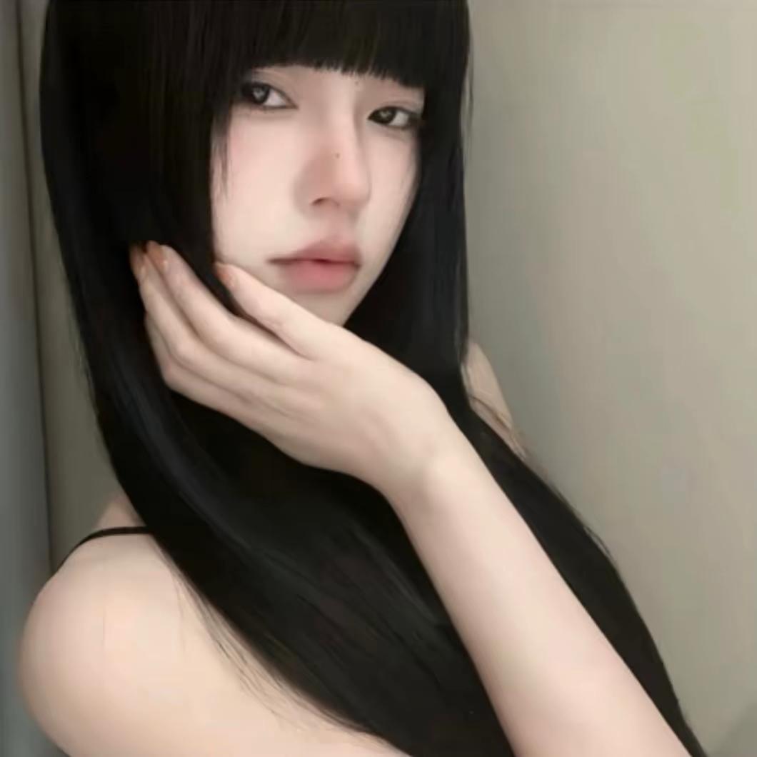 佳 子