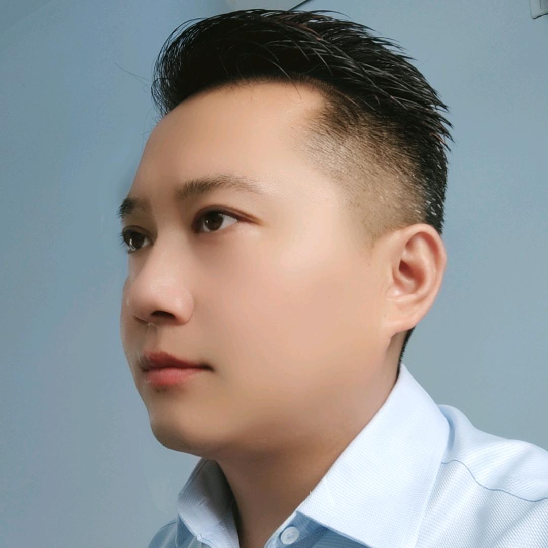@志华