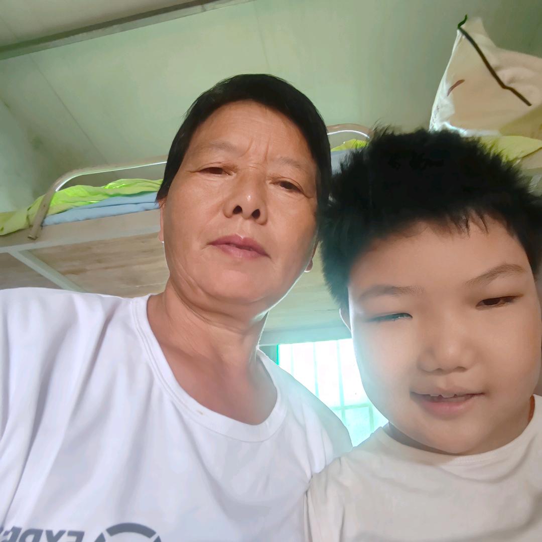 周总己上位૮ ・ﻌ・ა