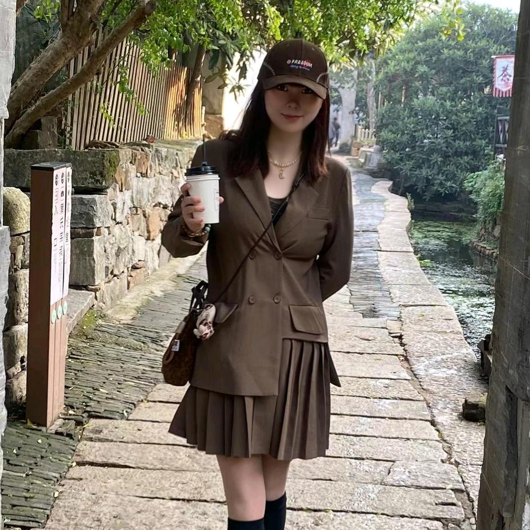 是你小姨吖🐱