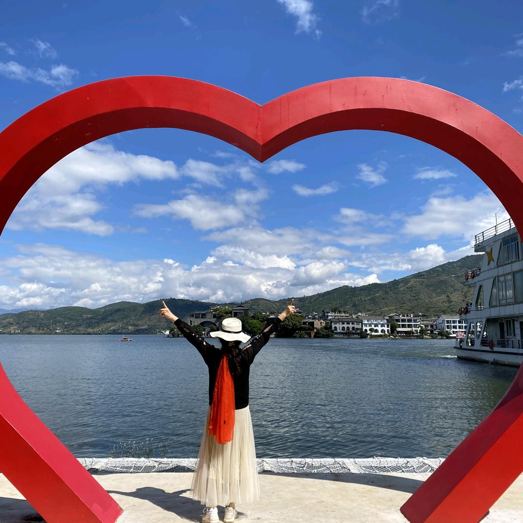 宜都袁幺妹（毎晚8:30开播）