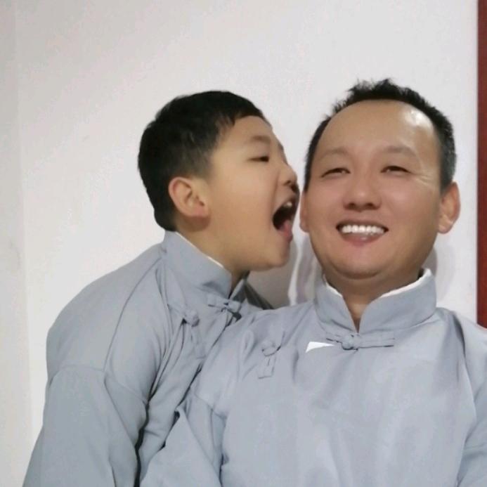 袁