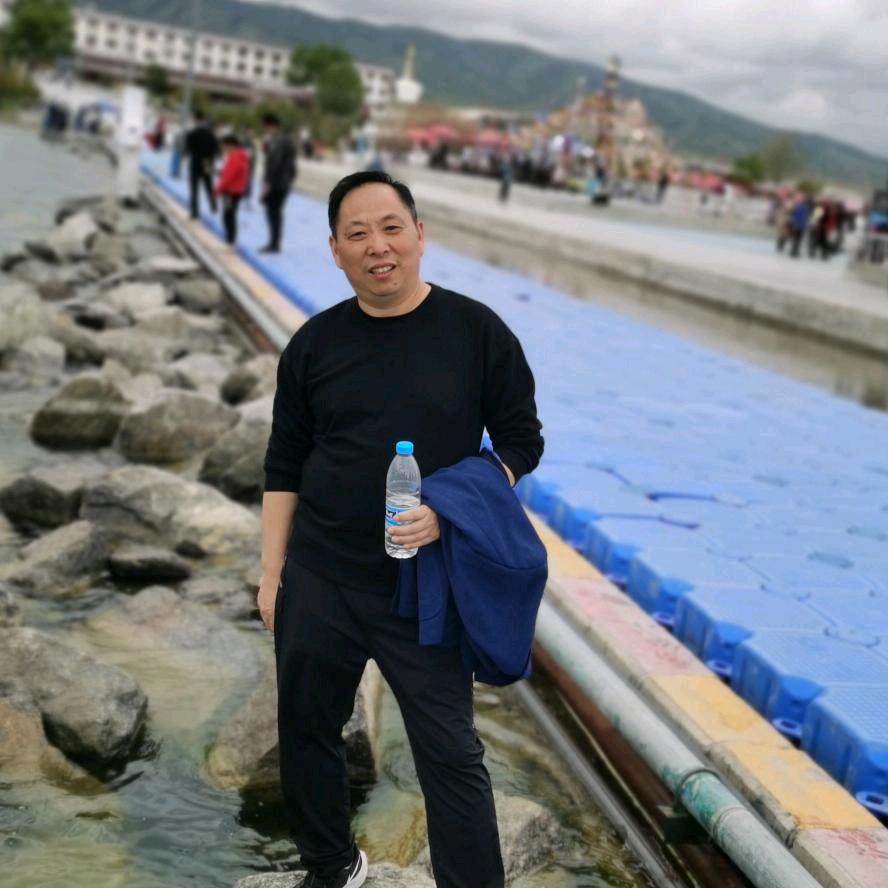 快乐舞者(毕店伟哥)