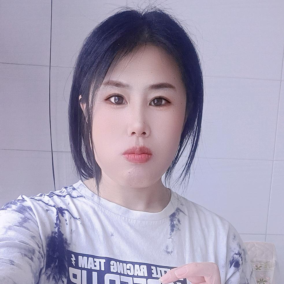 丹妮学习中