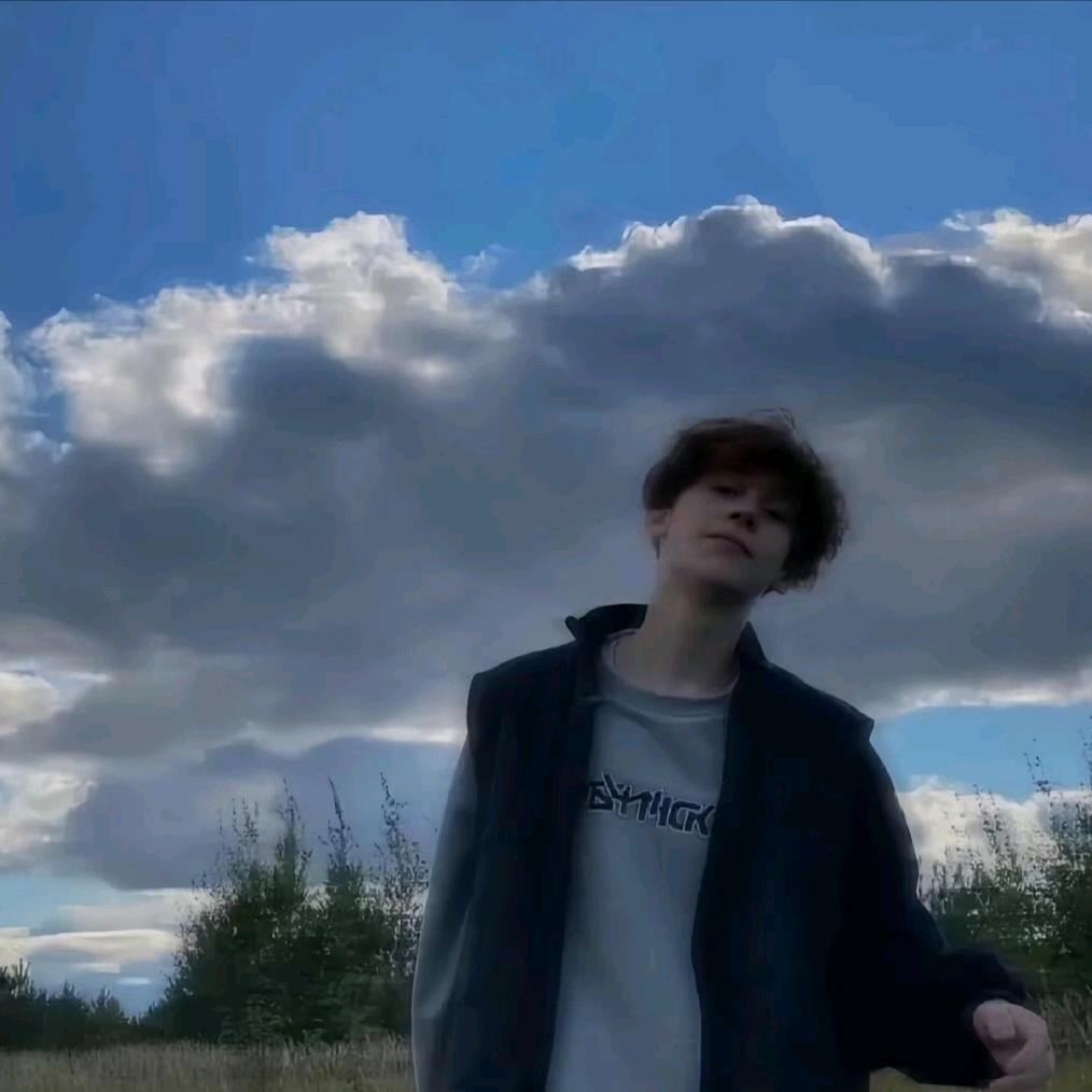 炸毛可乐ᜊ ᜊ