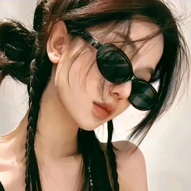 小灵精💤