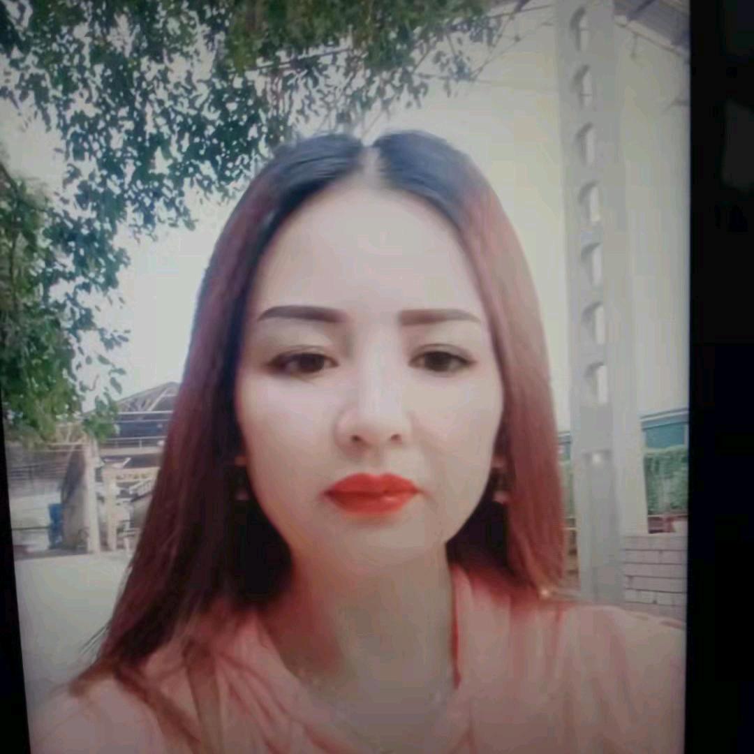 尹碧