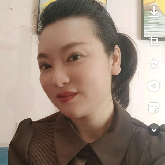 英子