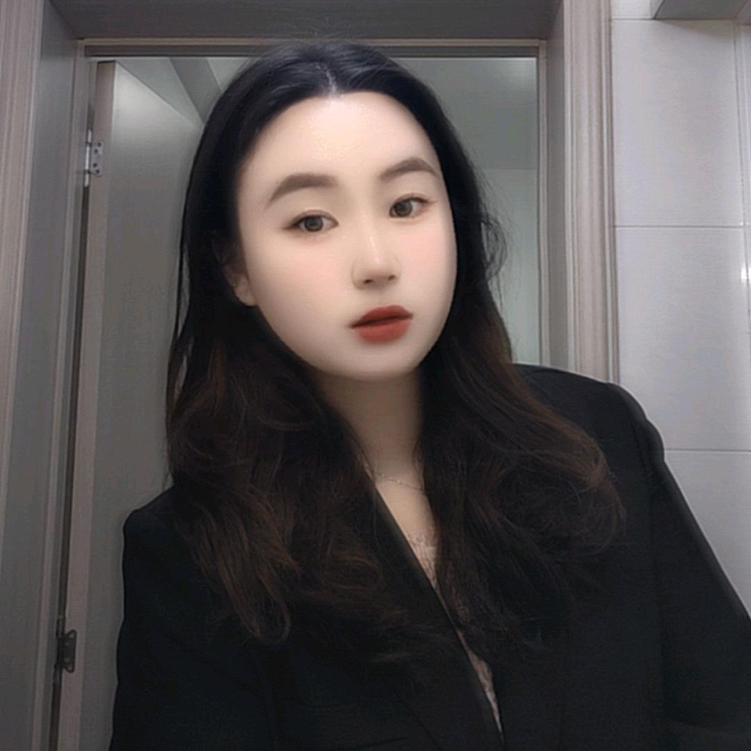 艳艳♡