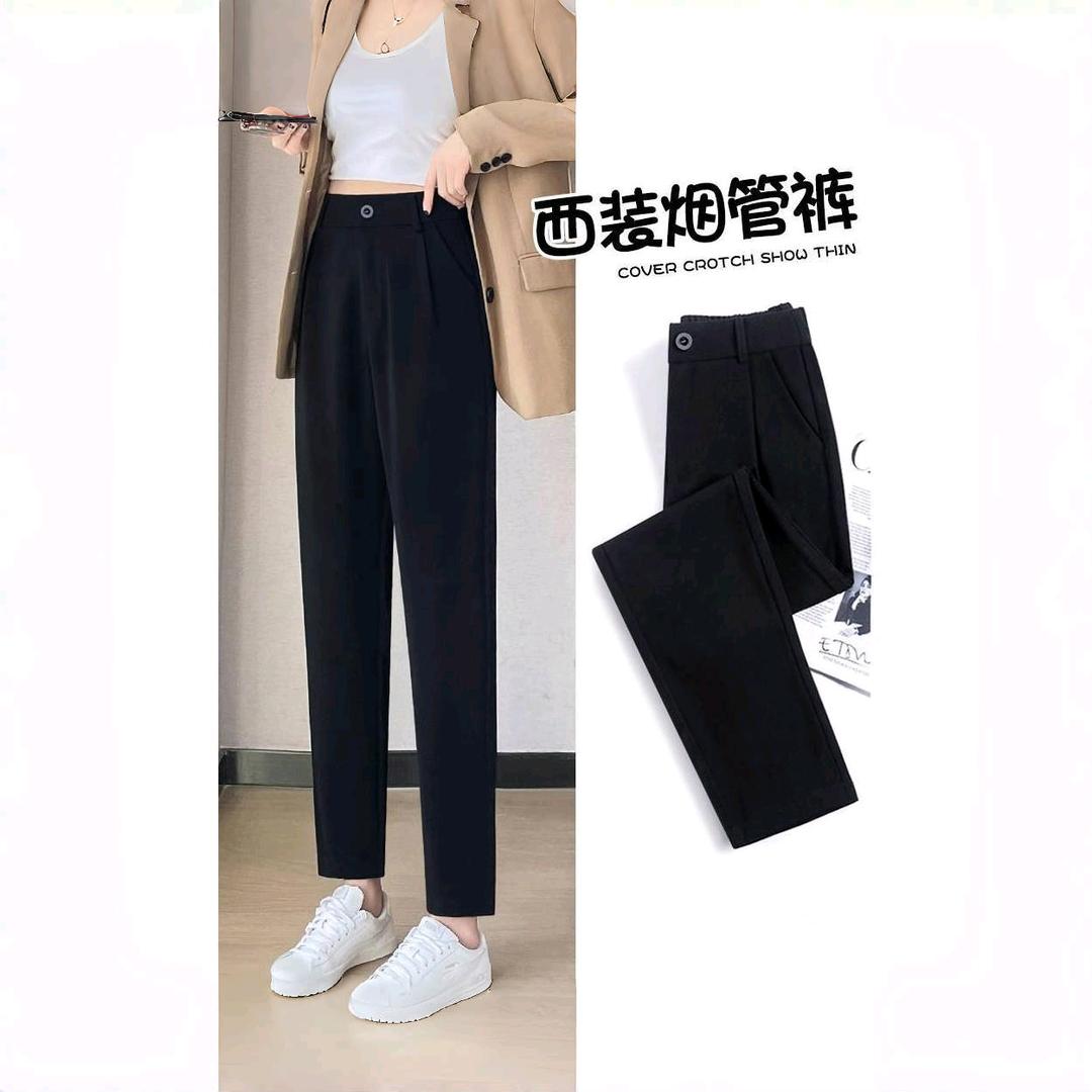 依伦服饰工厂店