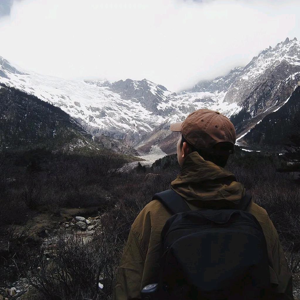 акáξ  χμχāη