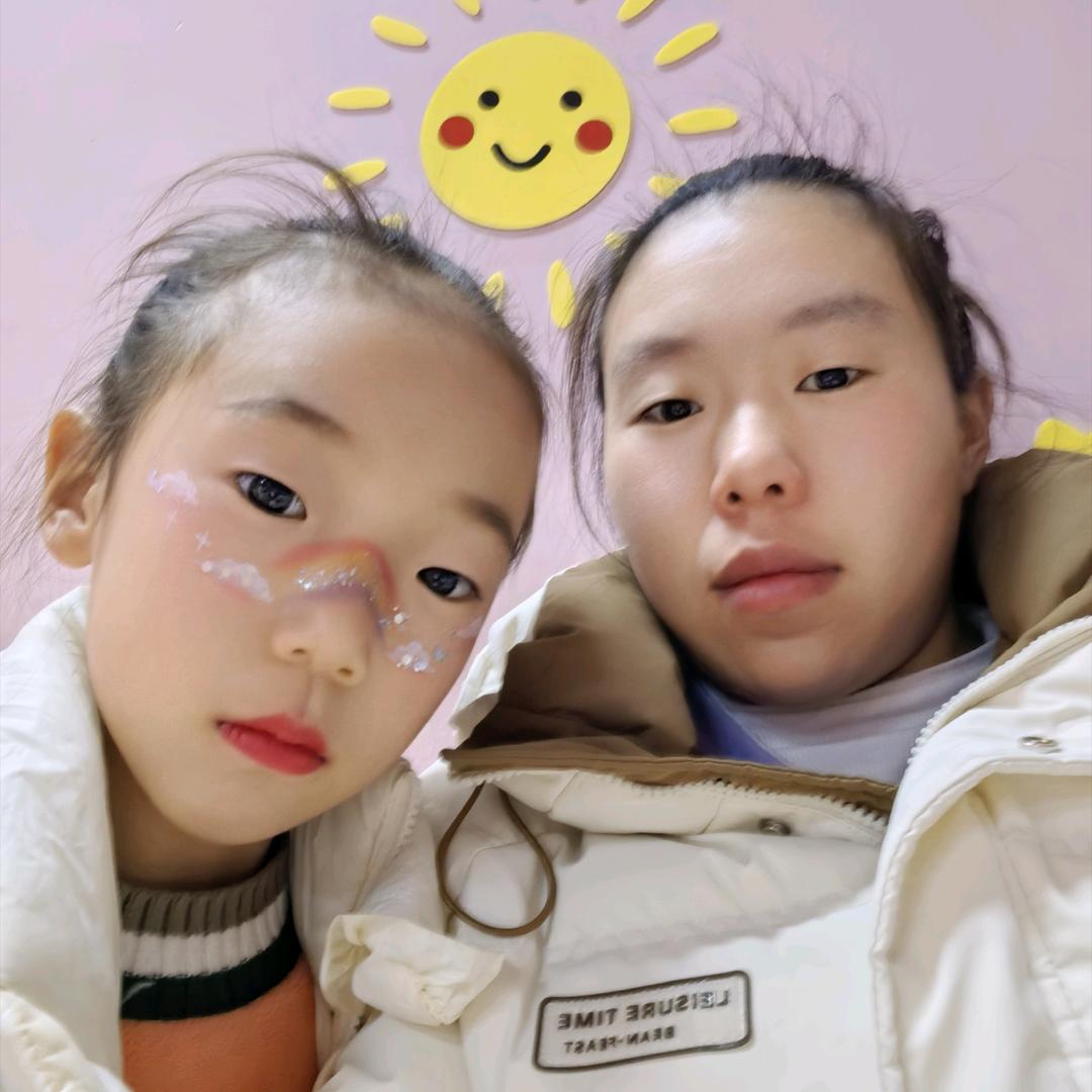 冯家三妮