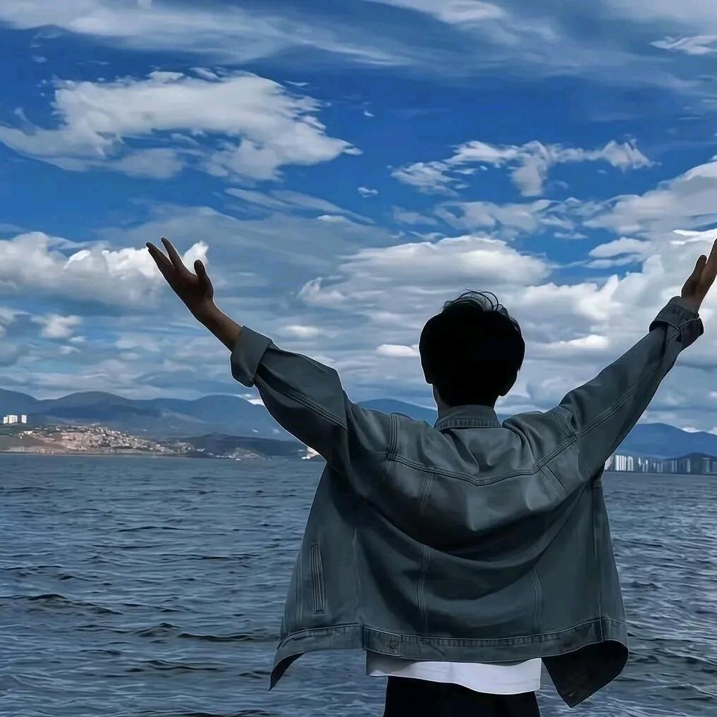 ￴￴ ￴ ￴ ￴