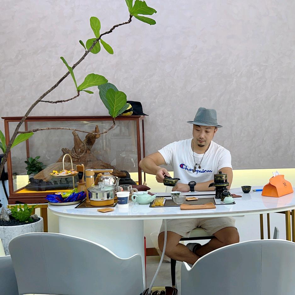 顺德容桂名格：Mchael强