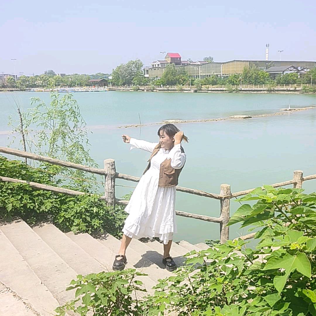 刘贝贝