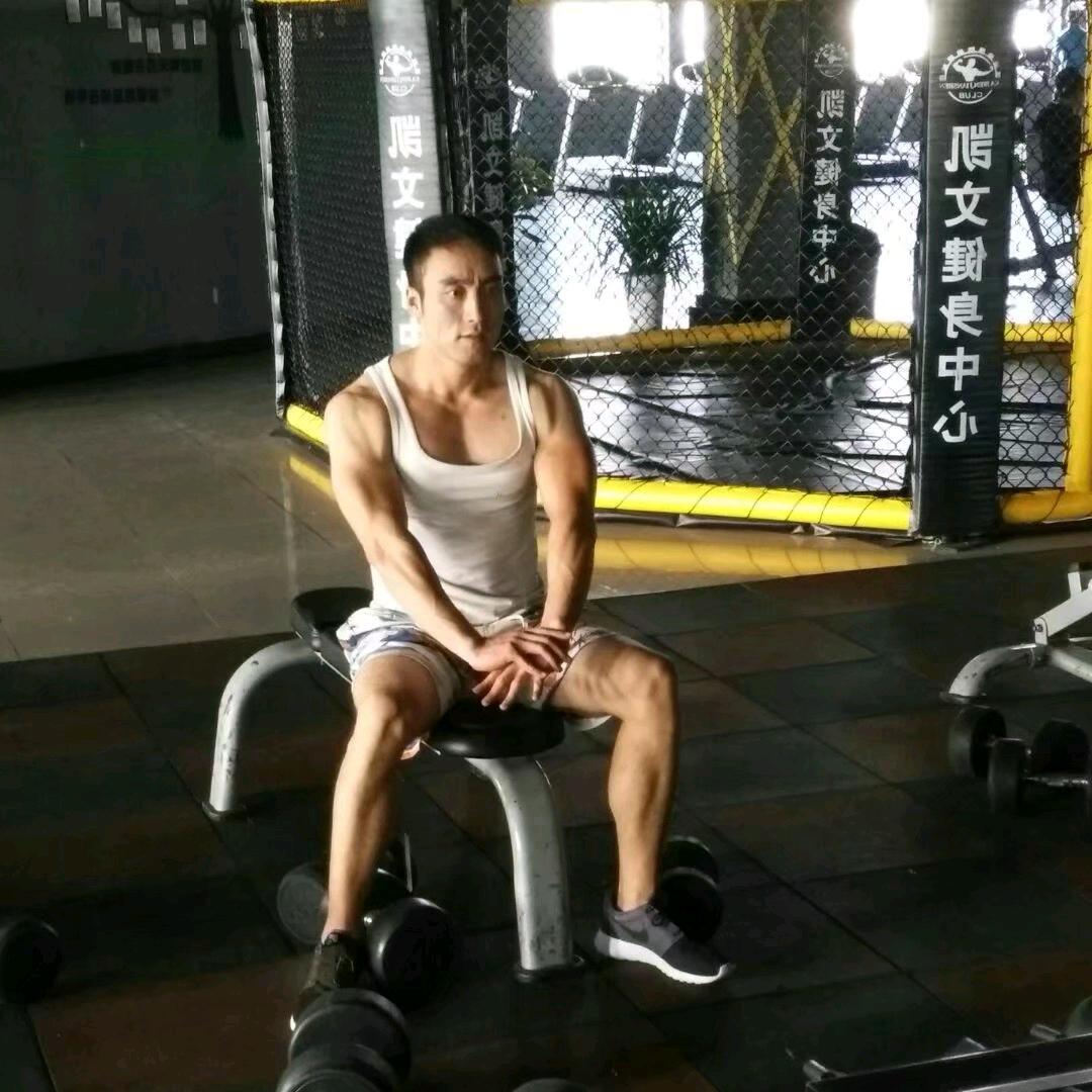 离歌长卿头像
