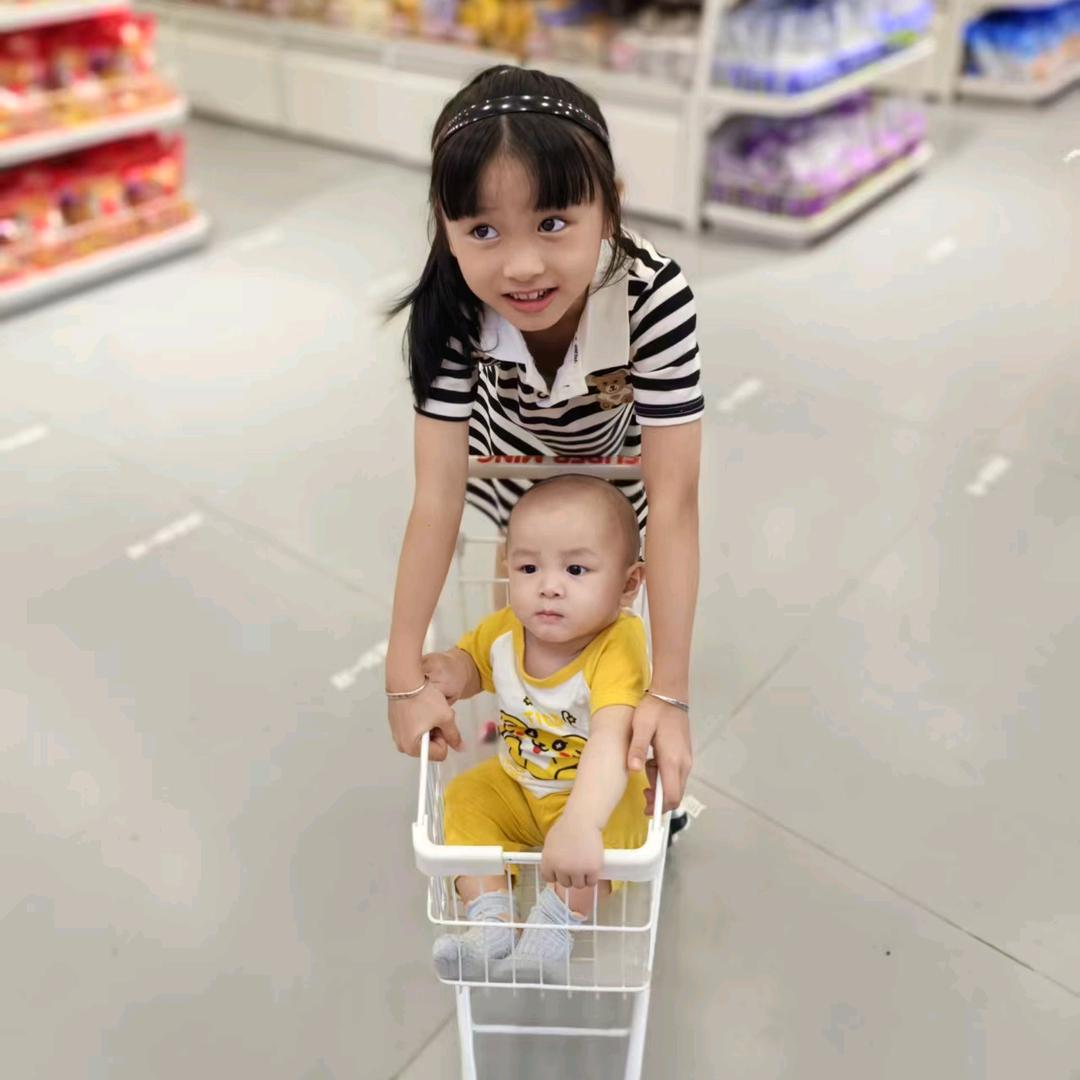 我姓陈，陈天睡大觉