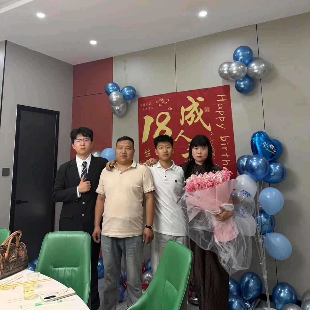 海雄塑机河北总代理谷卫刚