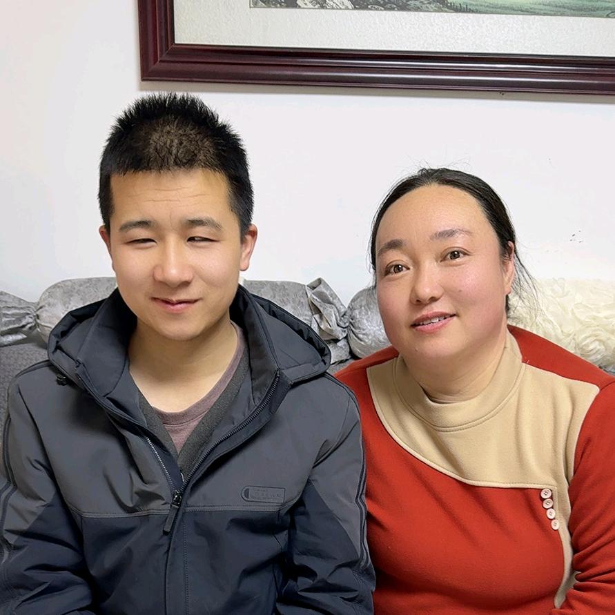 洲洲小姨