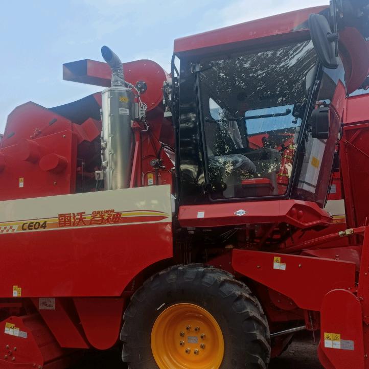 专业收割玉米收小麦、