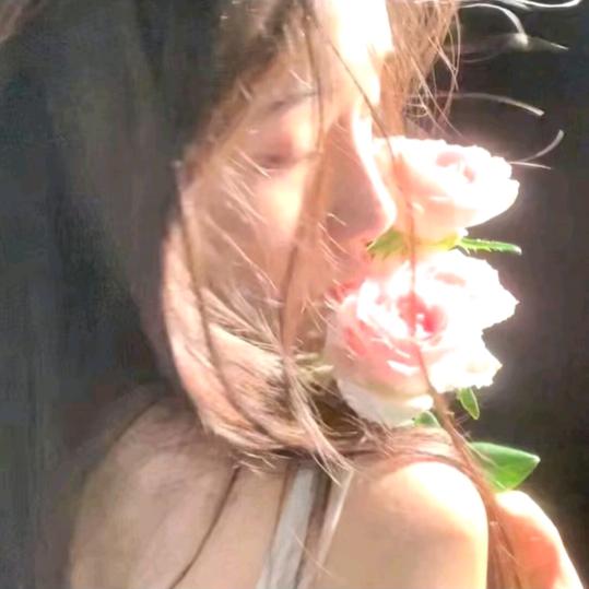 爱吃红烧海虾的盛犰头像