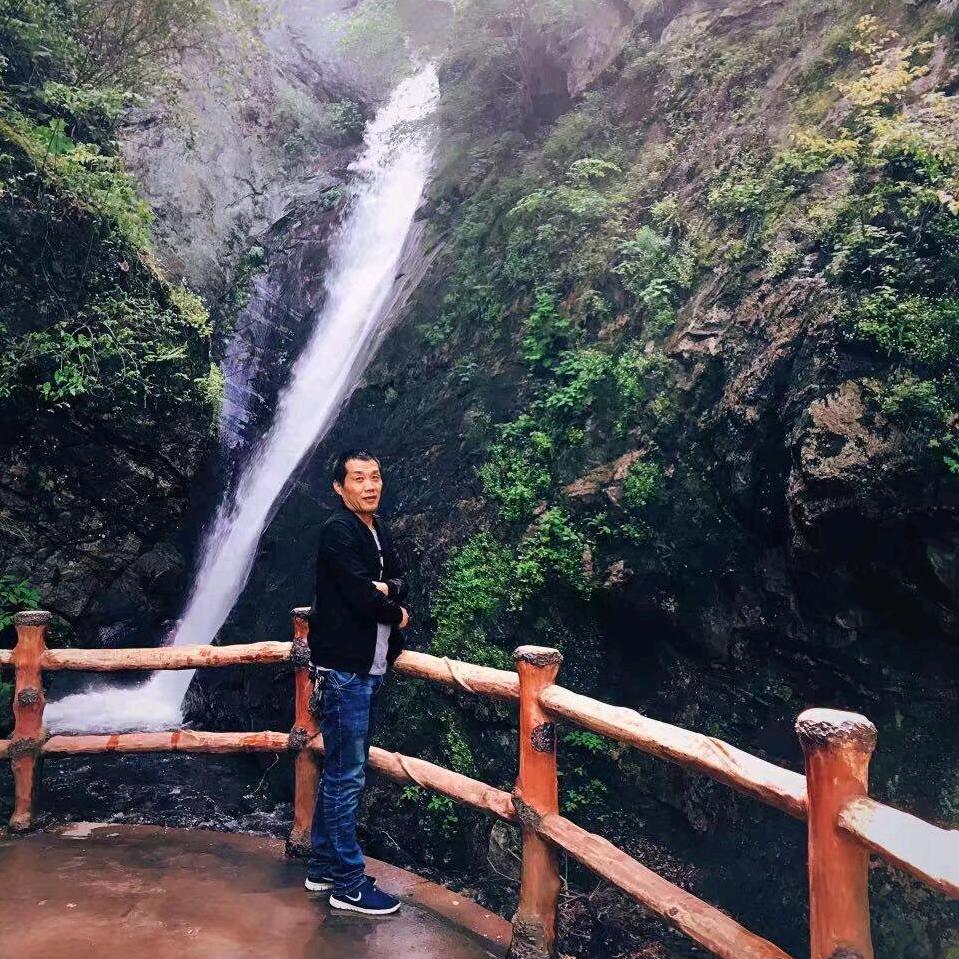 时光吹老好少年
